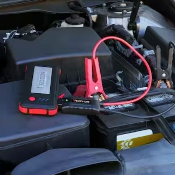 Vector 1600A LithiumvJump Starter USB Power Bank - Picture 10 of 16